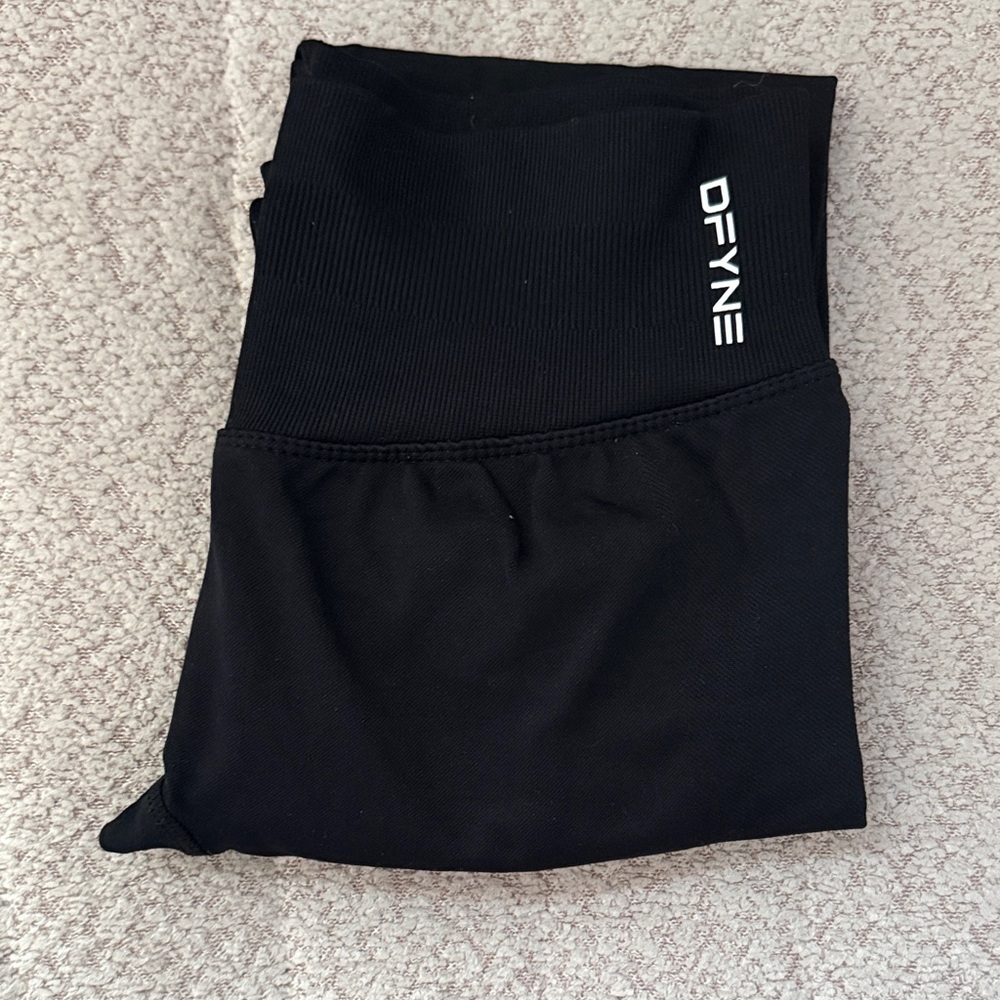 DFYNE Black Bottoms